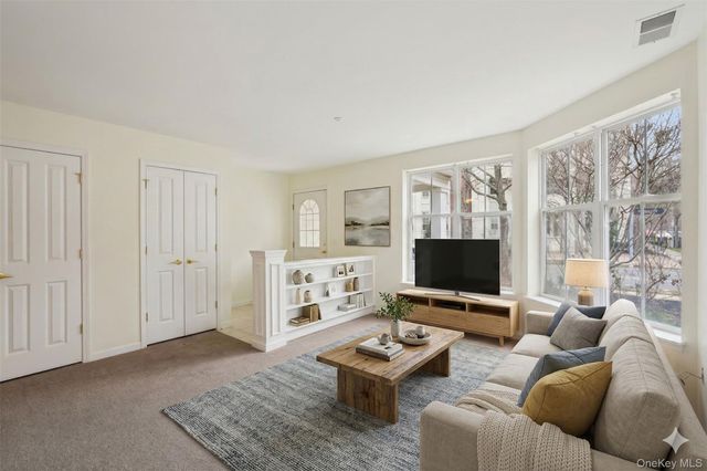 2 Leeward Drive, Haverstraw, NY 10927