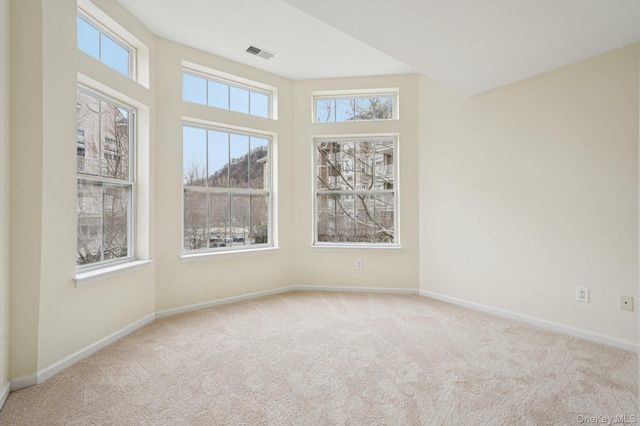 2 Leeward Drive, Haverstraw, NY 10927