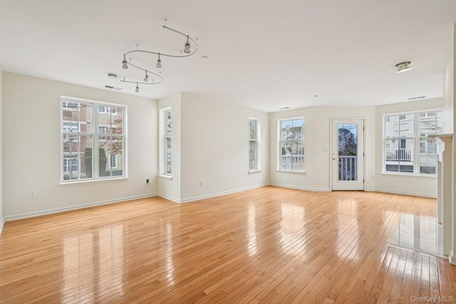 2 Leeward Drive, Haverstraw, NY 10927