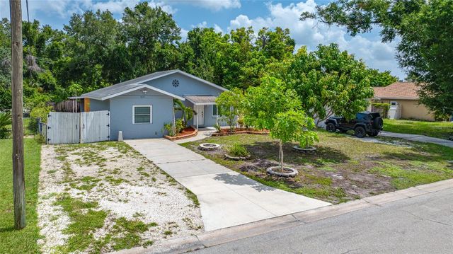 4115 55TH AVENUE DRIVE E, Bradenton, FL 34203