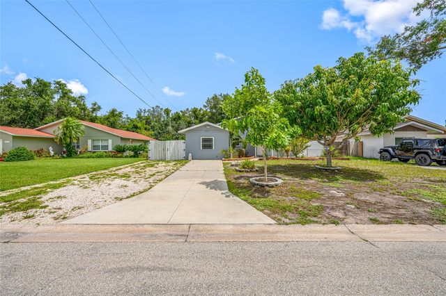 4115 55TH AVENUE DRIVE E, Bradenton, FL 34203