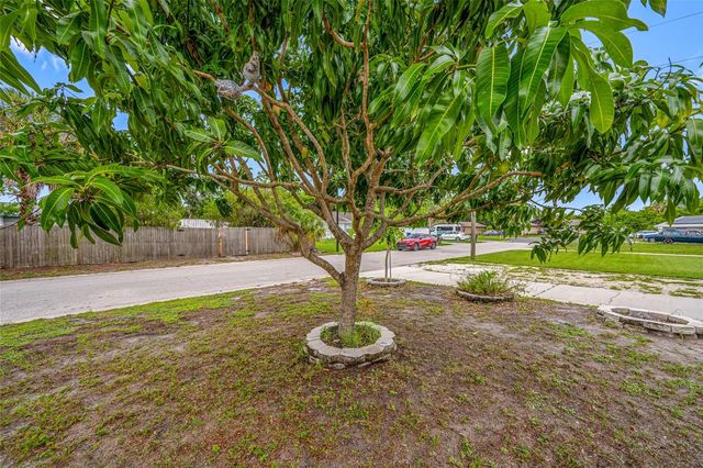4115 55TH AVENUE DRIVE E, Bradenton, FL 34203