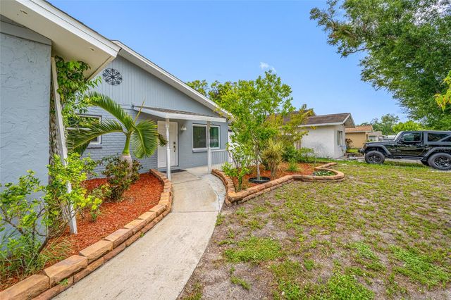 4115 55TH AVENUE DRIVE E, Bradenton, FL 34203