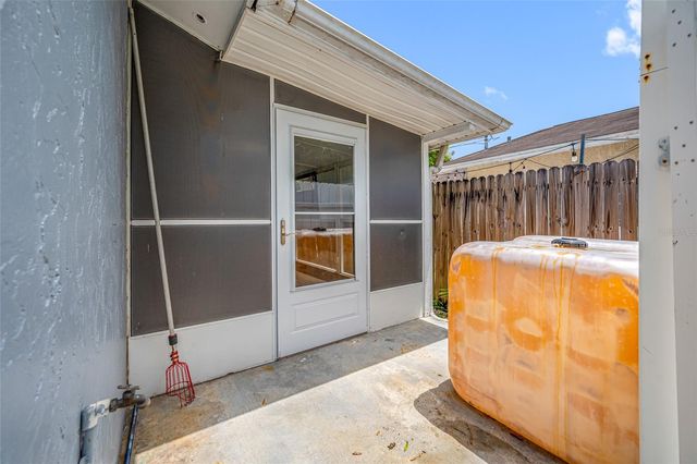 4115 55TH AVENUE DRIVE E, Bradenton, FL 34203