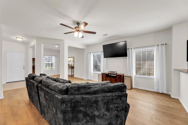 10510 Watershed Drive, Rosharon, TX 77583