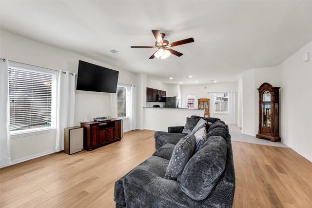 10510 Watershed Drive, Rosharon, TX 77583