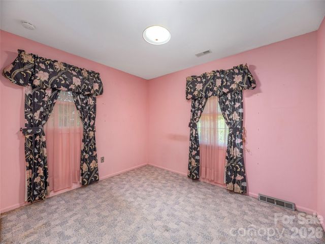 25 Laurel Park Drive, Arden, NC 28704