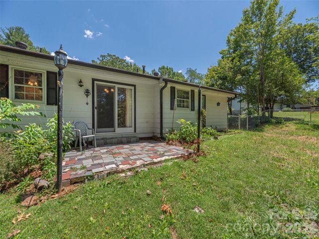 25 Laurel Park Drive, Arden, NC 28704
