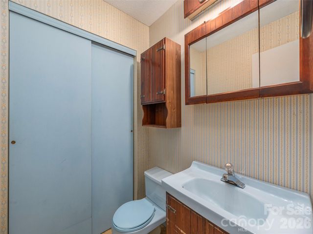 25 Laurel Park Drive, Arden, NC 28704
