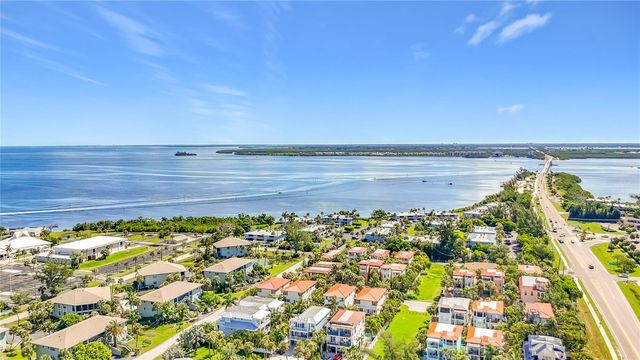 403 42ND STREET, Bradenton Beach, FL 34217