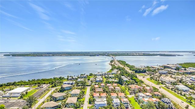 403 42ND STREET, Bradenton Beach, FL 34217