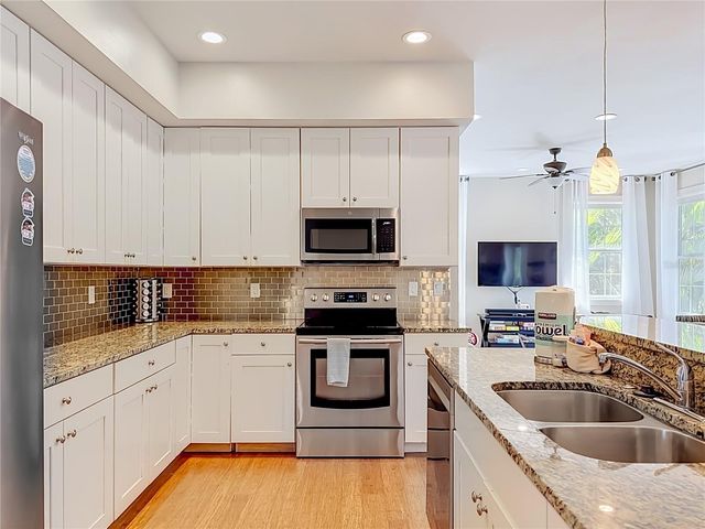 403 42ND STREET, Bradenton Beach, FL 34217