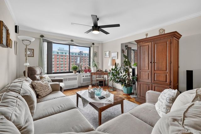 25 Lake Street 3D, White Plains, NY 10603