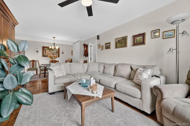 25 Lake Street 3D, White Plains, NY 10603