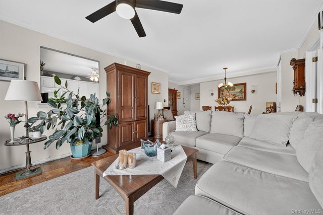 25 Lake Street 3D, White Plains, NY 10603