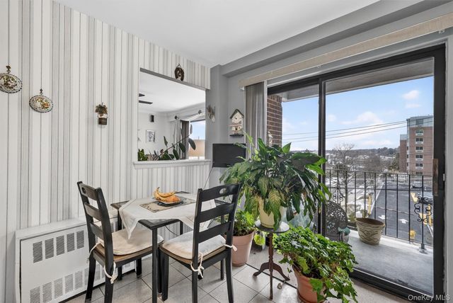 25 Lake Street 3D, White Plains, NY 10603