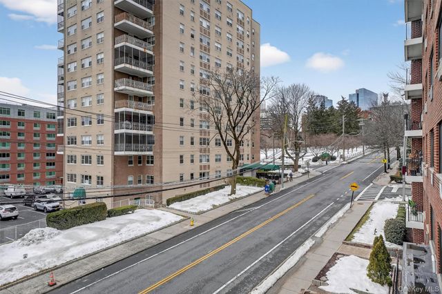 25 Lake Street 3D, White Plains, NY 10603