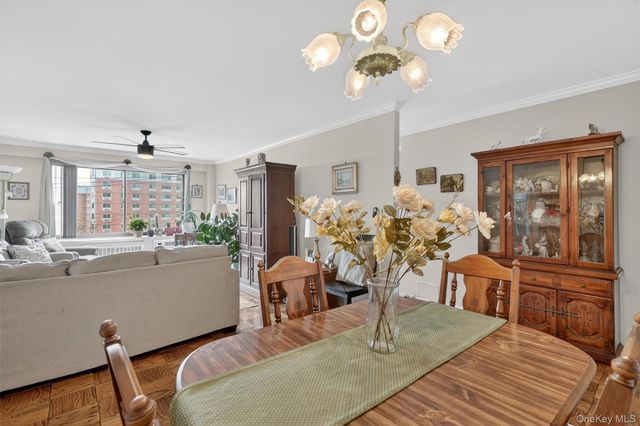 25 Lake Street 3D, White Plains, NY 10603