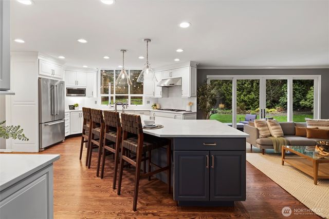 13543 160th Avenue NE, Redmond, WA 98052