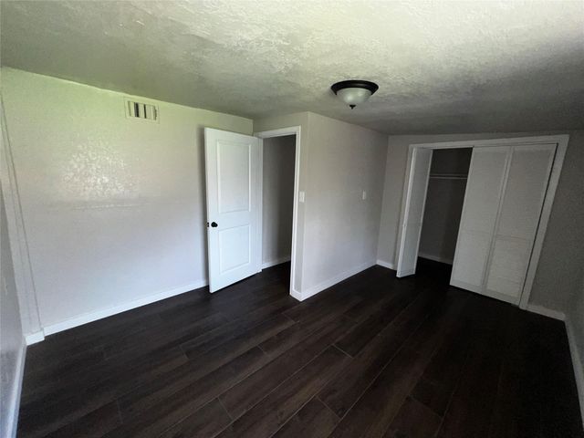 5401 Doolittle Boulevard, Houston, TX 77033