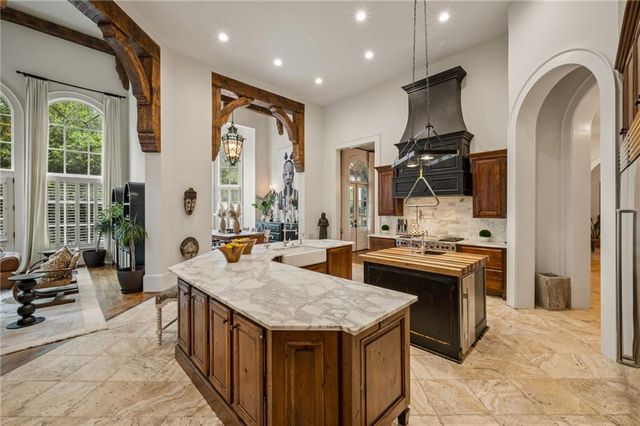 4320 Lakehaven Drive NE, Atlanta, GA 30319