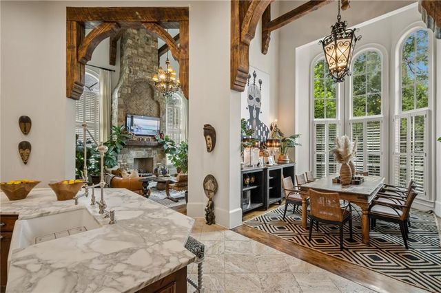 4320 Lakehaven Drive NE, Atlanta, GA 30319