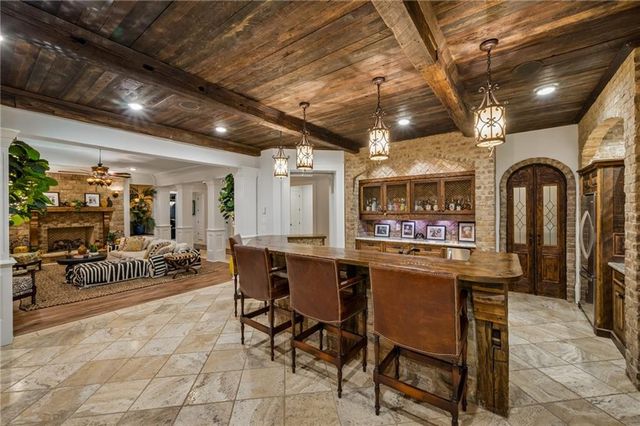 4320 Lakehaven Drive NE, Atlanta, GA 30319