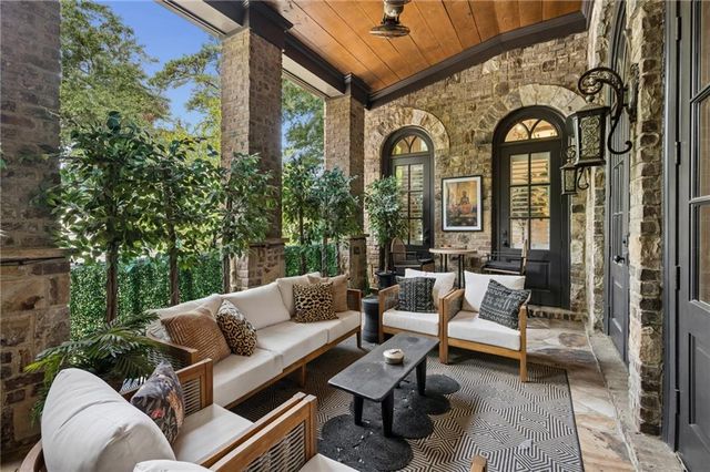 4320 Lakehaven Drive NE, Atlanta, GA 30319