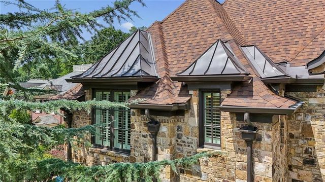 4320 Lakehaven Drive NE, Atlanta, GA 30319