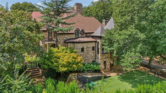 4320 Lakehaven Drive NE, Atlanta, GA 30319
