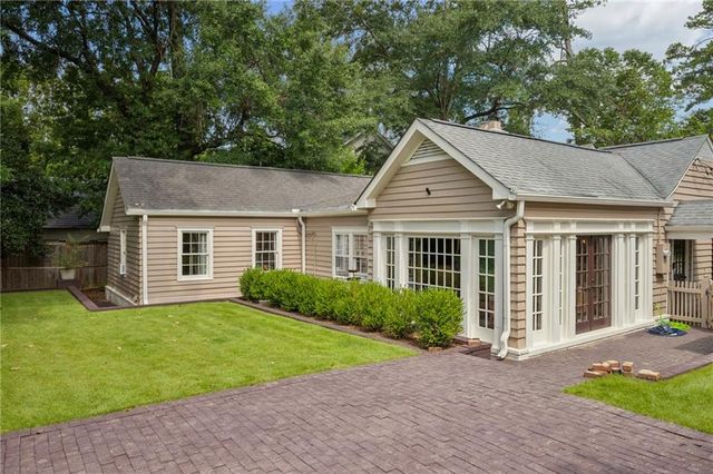 4320 Lakehaven Drive NE, Atlanta, GA 30319