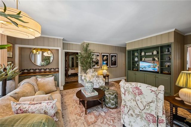4320 Lakehaven Drive NE, Atlanta, GA 30319