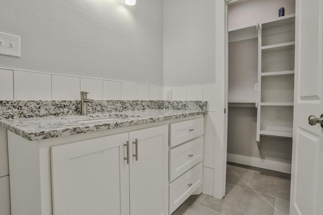 4610 33rd Street, Lubbock, TX 79410