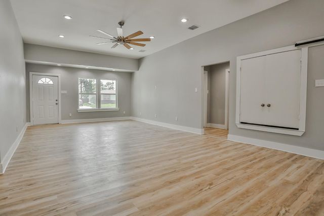 4610 33rd Street, Lubbock, TX 79410