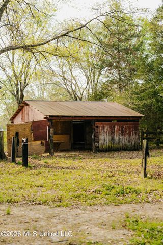 1844 Volley Campbell Road, Terry, MS 39170