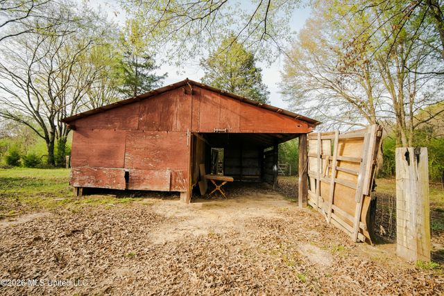 1844 Volley Campbell Road, Terry, MS 39170