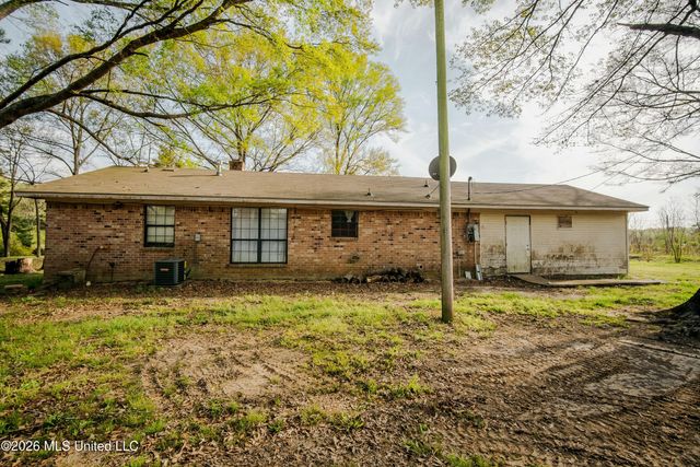 1844 Volley Campbell Road, Terry, MS 39170