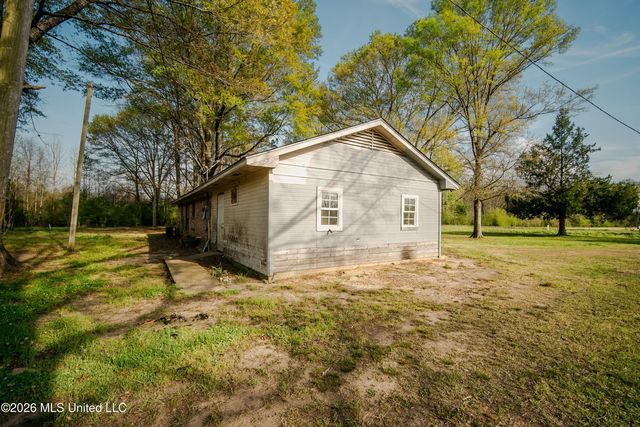 1844 Volley Campbell Road, Terry, MS 39170