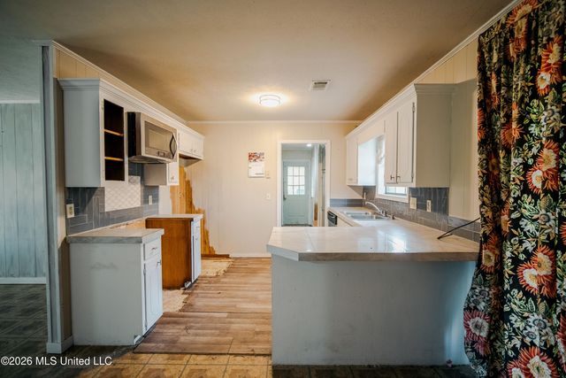 1844 Volley Campbell Road, Terry, MS 39170