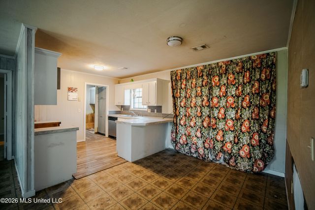 1844 Volley Campbell Road, Terry, MS 39170