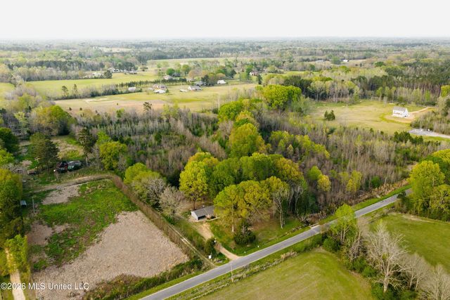 1844 Volley Campbell Road, Terry, MS 39170