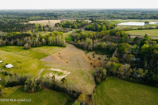 1844 Volley Campbell Road, Terry, MS 39170