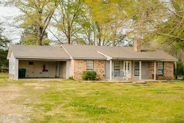 1844 Volley Campbell Road, Terry, MS 39170