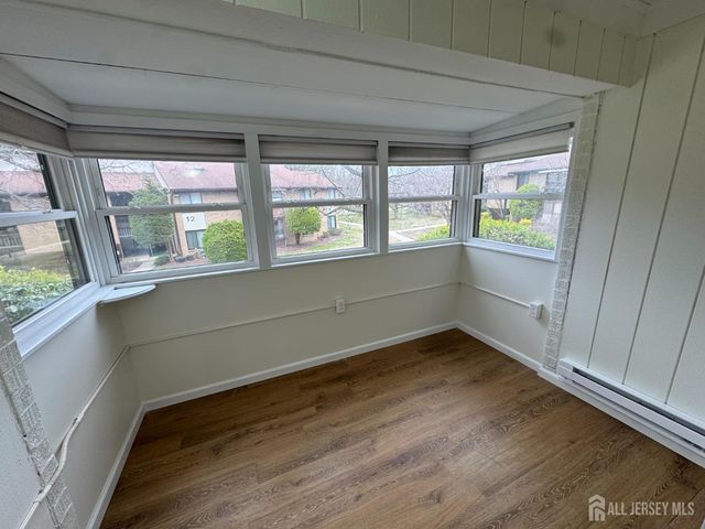 11 Pinecluster Circle F, Manalapan, NJ 07726