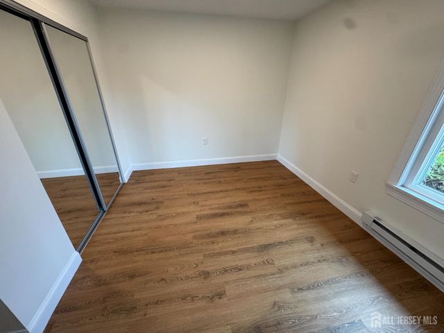 11 Pinecluster Circle F, Manalapan, NJ 07726