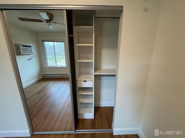 11 Pinecluster Circle F, Manalapan, NJ 07726