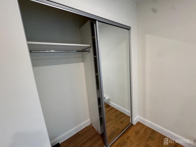 11 Pinecluster Circle F, Manalapan, NJ 07726