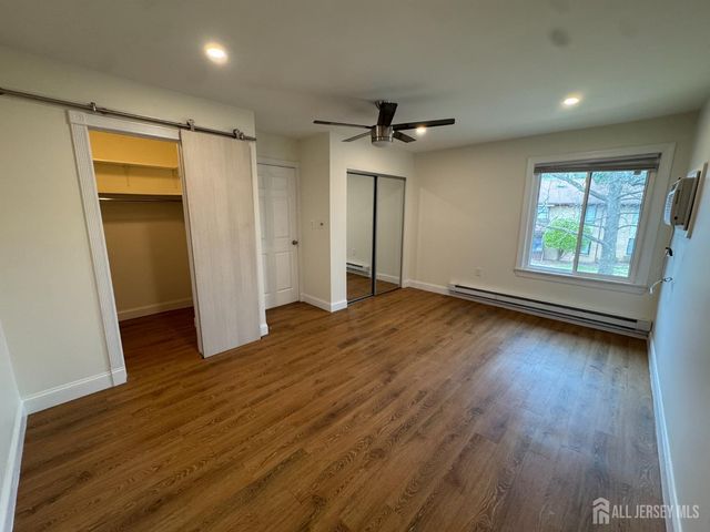 11 Pinecluster Circle F, Manalapan, NJ 07726