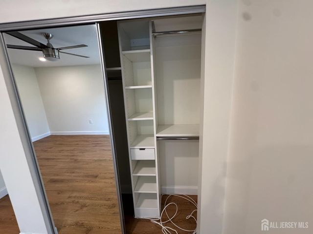 11 Pinecluster Circle F, Manalapan, NJ 07726