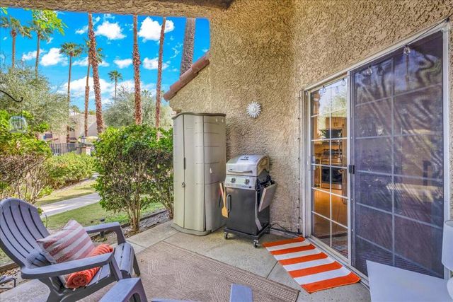 2700 Lawrence Crossley Road 83, Palm Springs, CA 92264